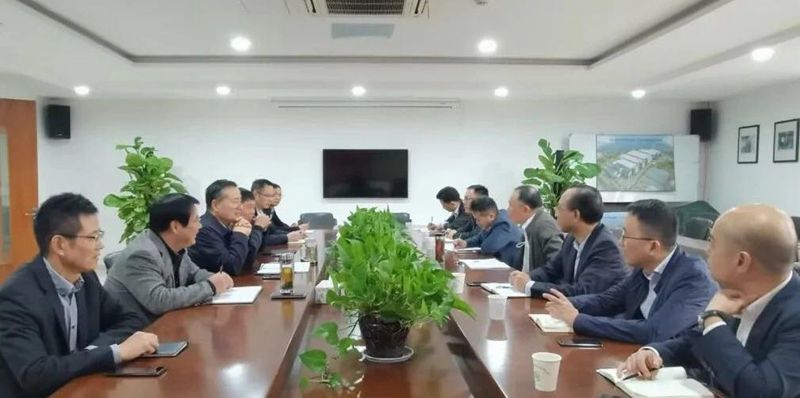 省興合集團(tuán)總裁施建強(qiáng)調(diào)研金誠(chéng)汽車(chē)、華通醫(yī)藥